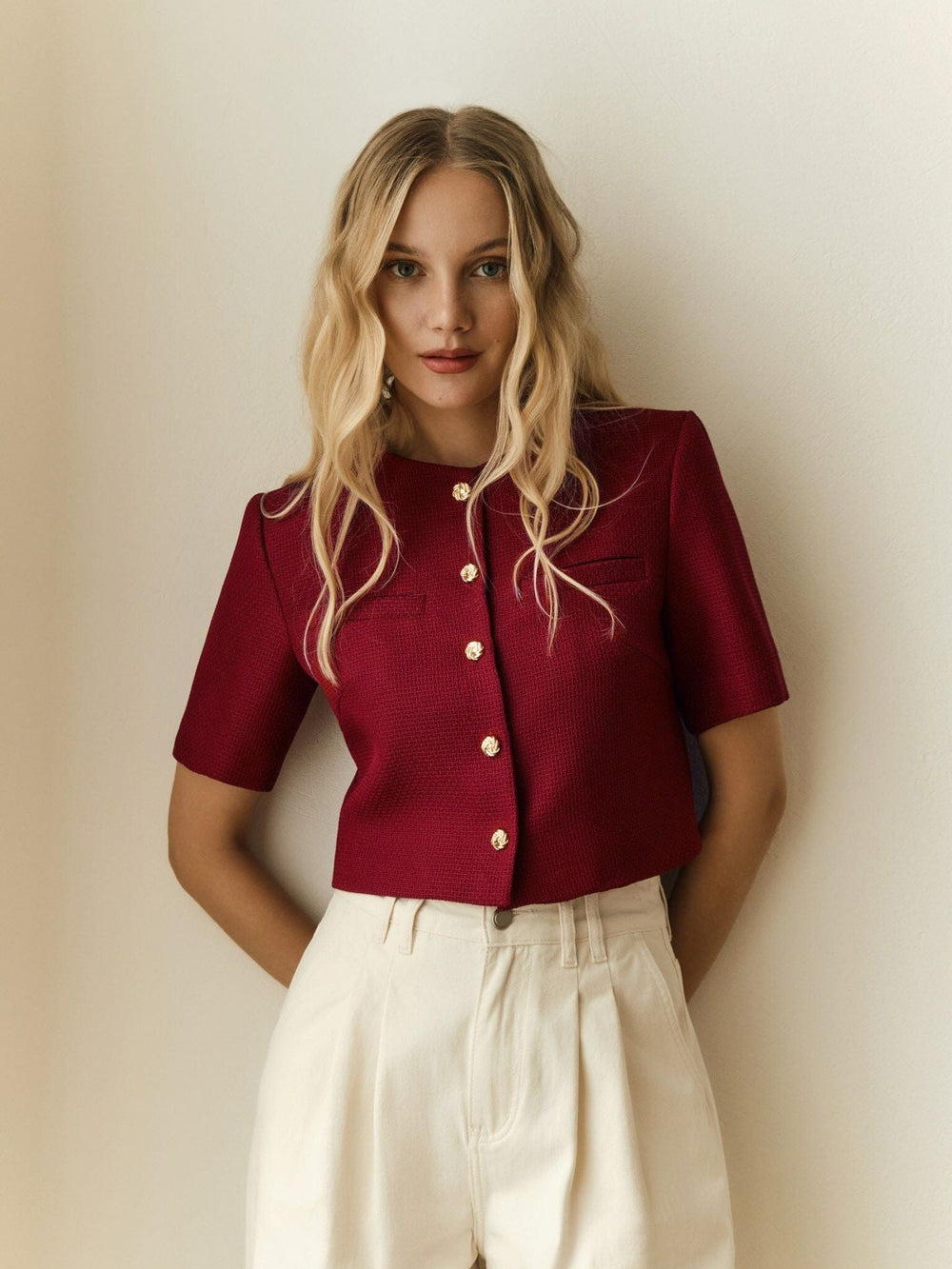 Chic Cropped Blazer with Gold Buttons and Short Sleeves
