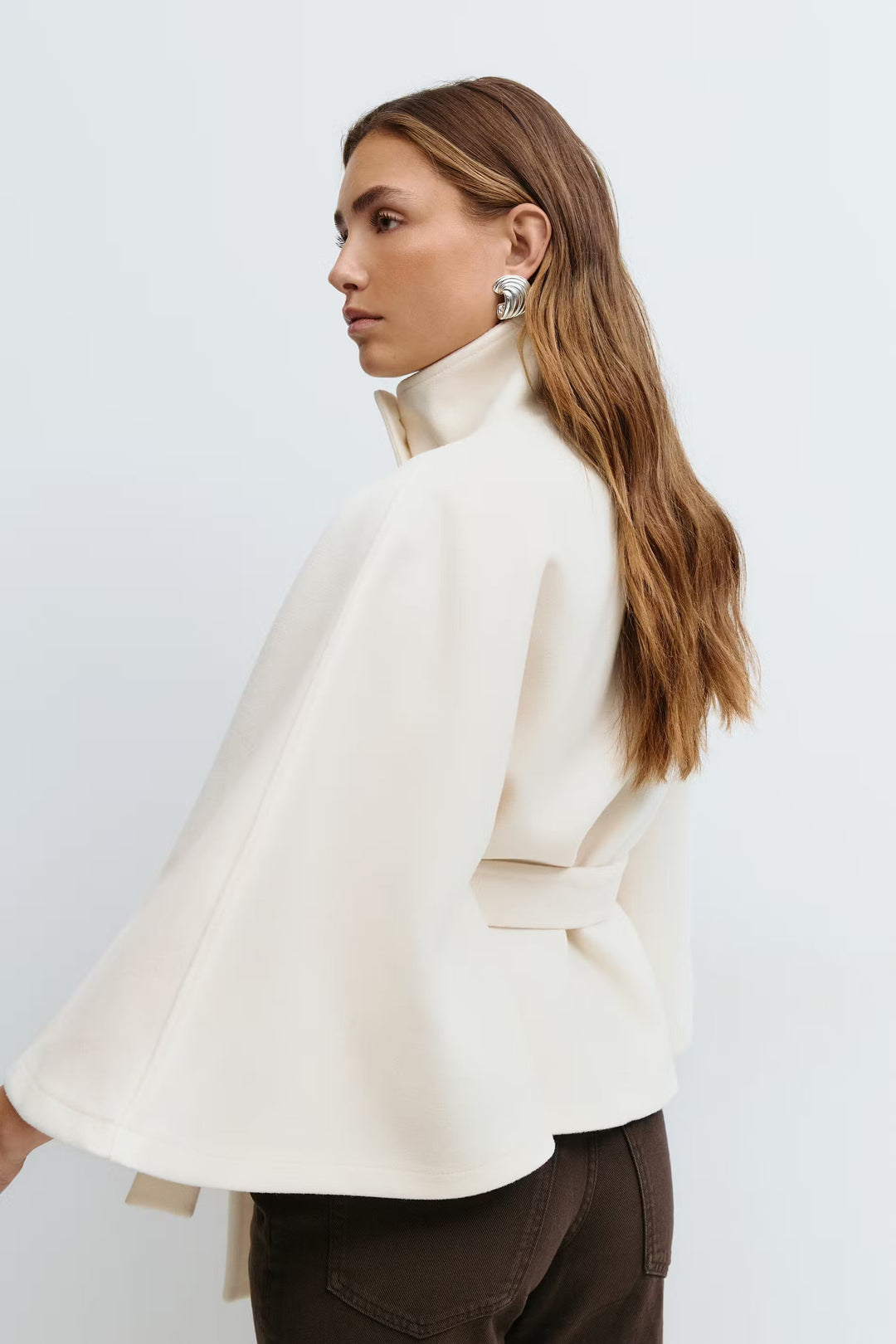 Damen Cape mit hohem Kragen und weiten Ärmeln