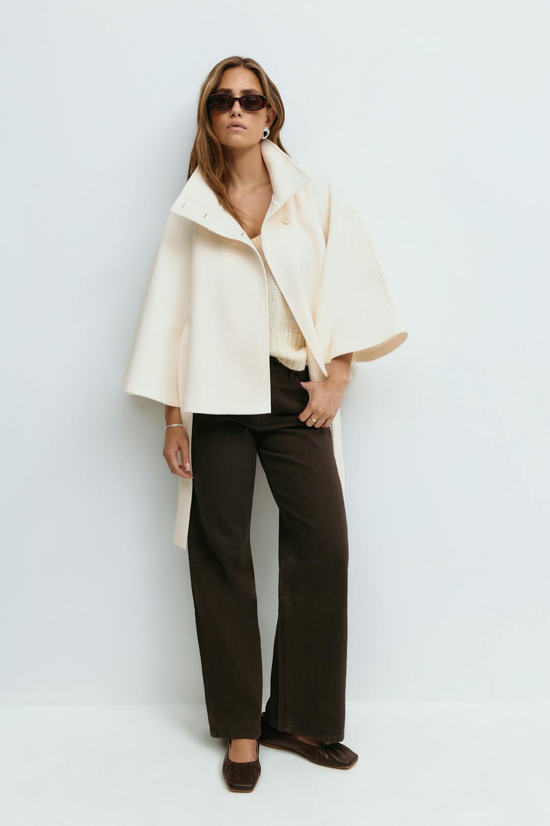 Damen Cape mit hohem Kragen und weiten Ärmeln