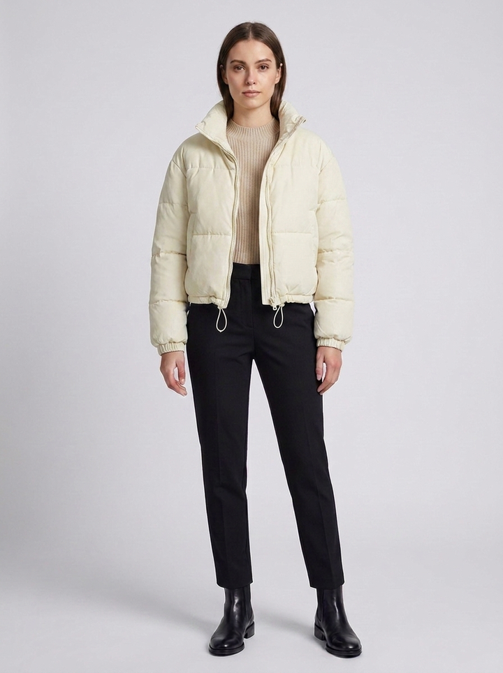 Damen Daunenjacke für den Alltag mit klarer Form - Braun