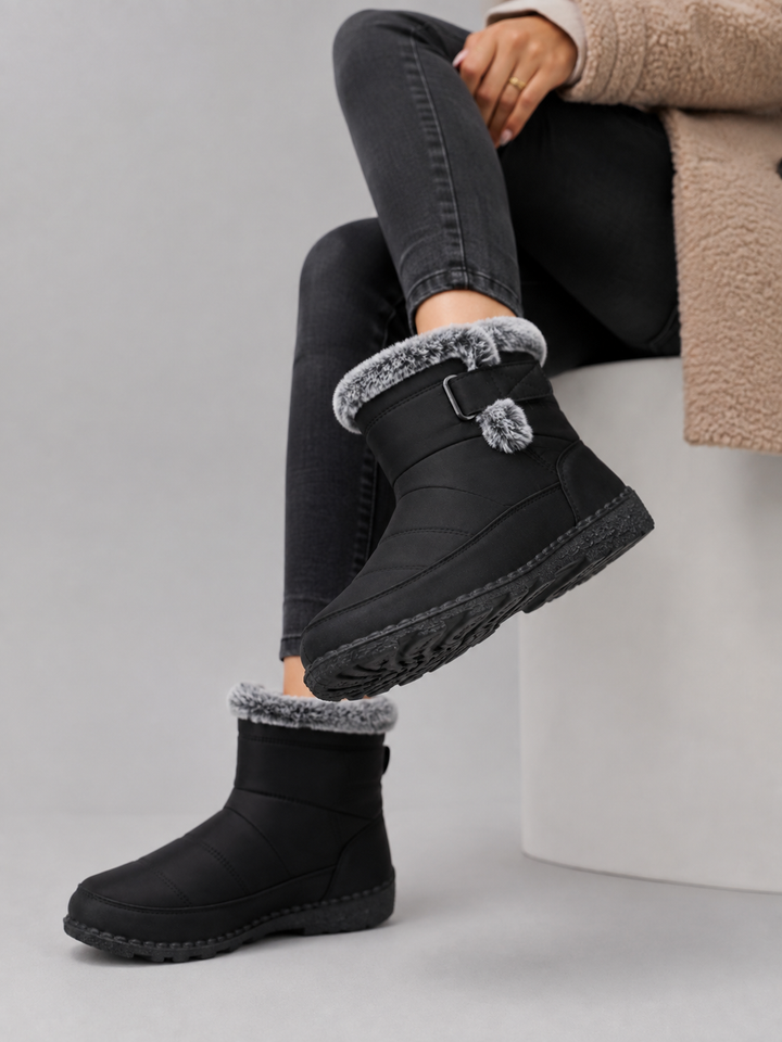 Damen gefütterte Stiefel mit Umschlag und Zierschnalle
