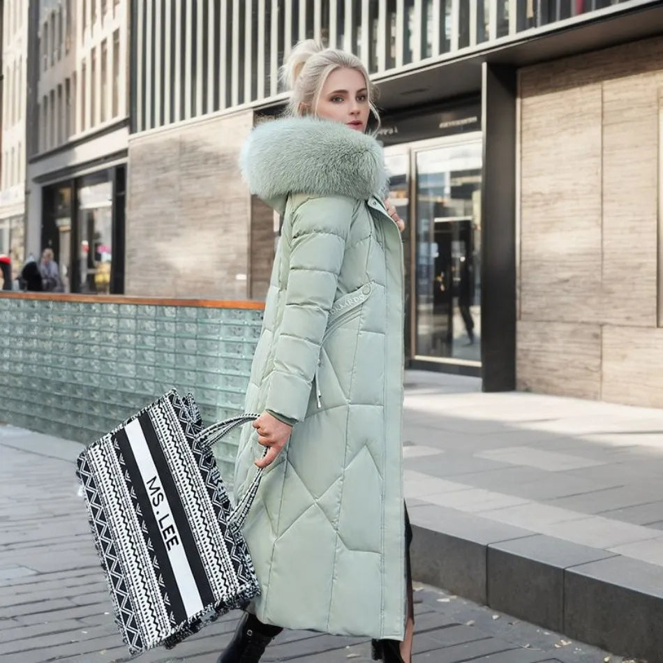 Damen lange Winterjacke mit flauschigem Kapuzenbesatz