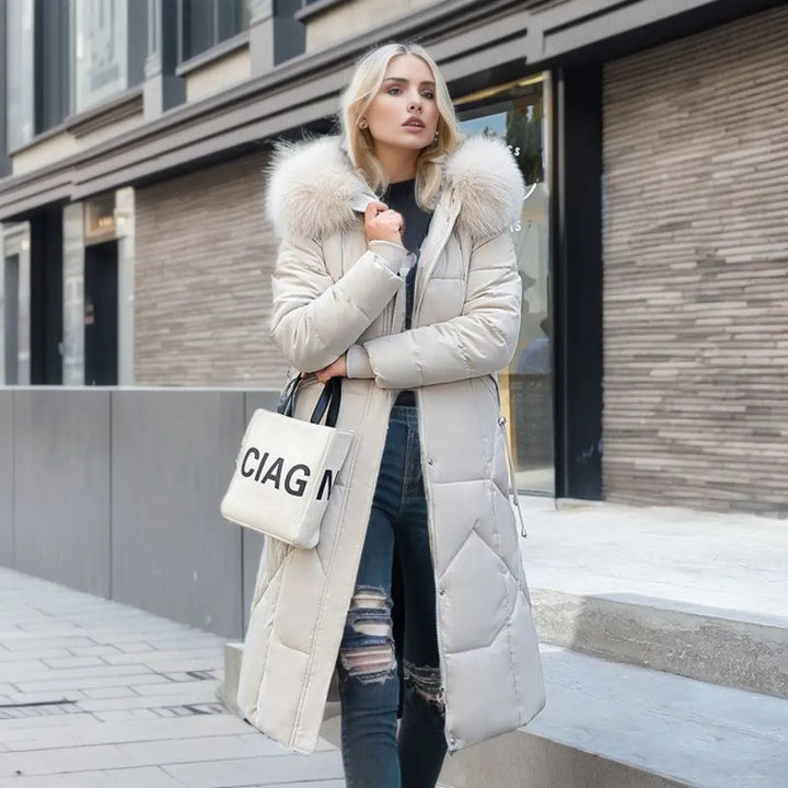 Damen lange Winterjacke mit flauschigem Kapuzenbesatz
