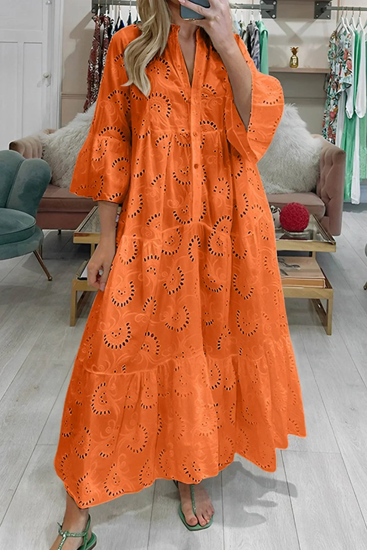 Robe longue en dentelle ajourée, manches 3/4, col en V, idéale pour l&