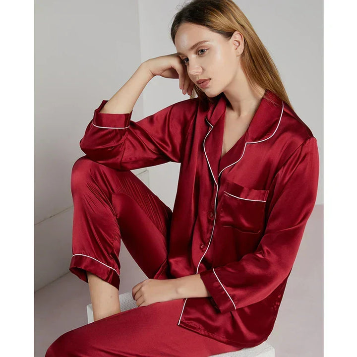 Damen Pyjama aus glänzendem Satin-Look