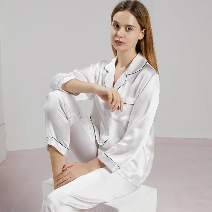Damen Pyjama aus glänzendem Satin-Look