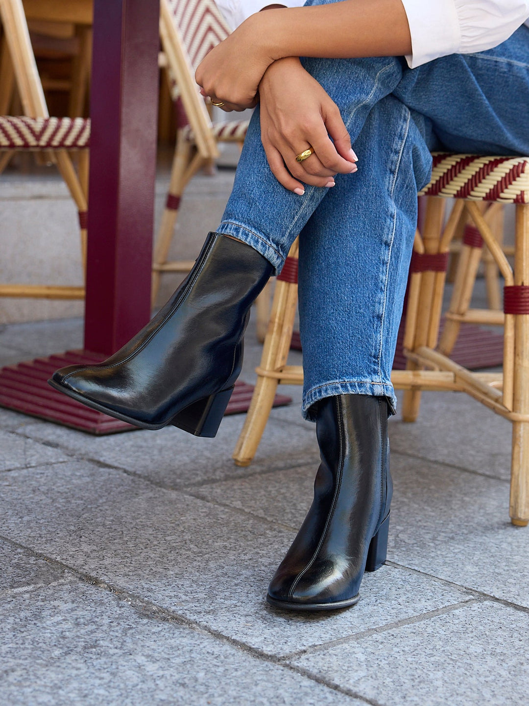 Damen schwarze Stiefeletten mit 6 cm Blockabsatz