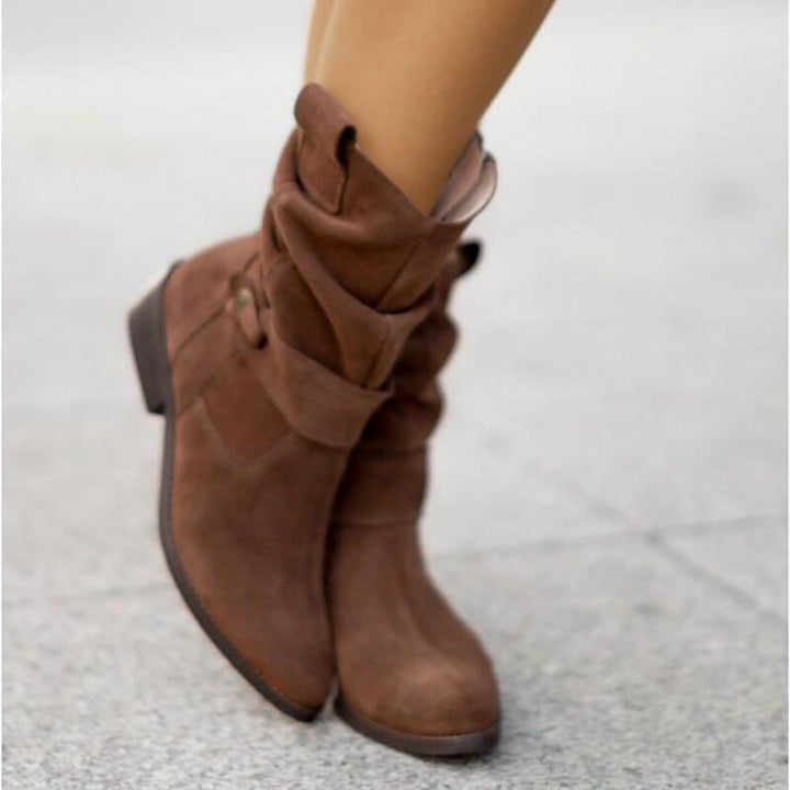 Damen Stiefel mit gerafftem Schaft und flachem Absatz