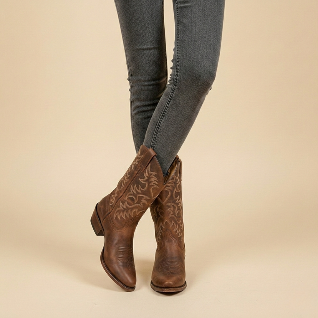 Damen Stiefel mit Westernstickerei und Blockabsatz