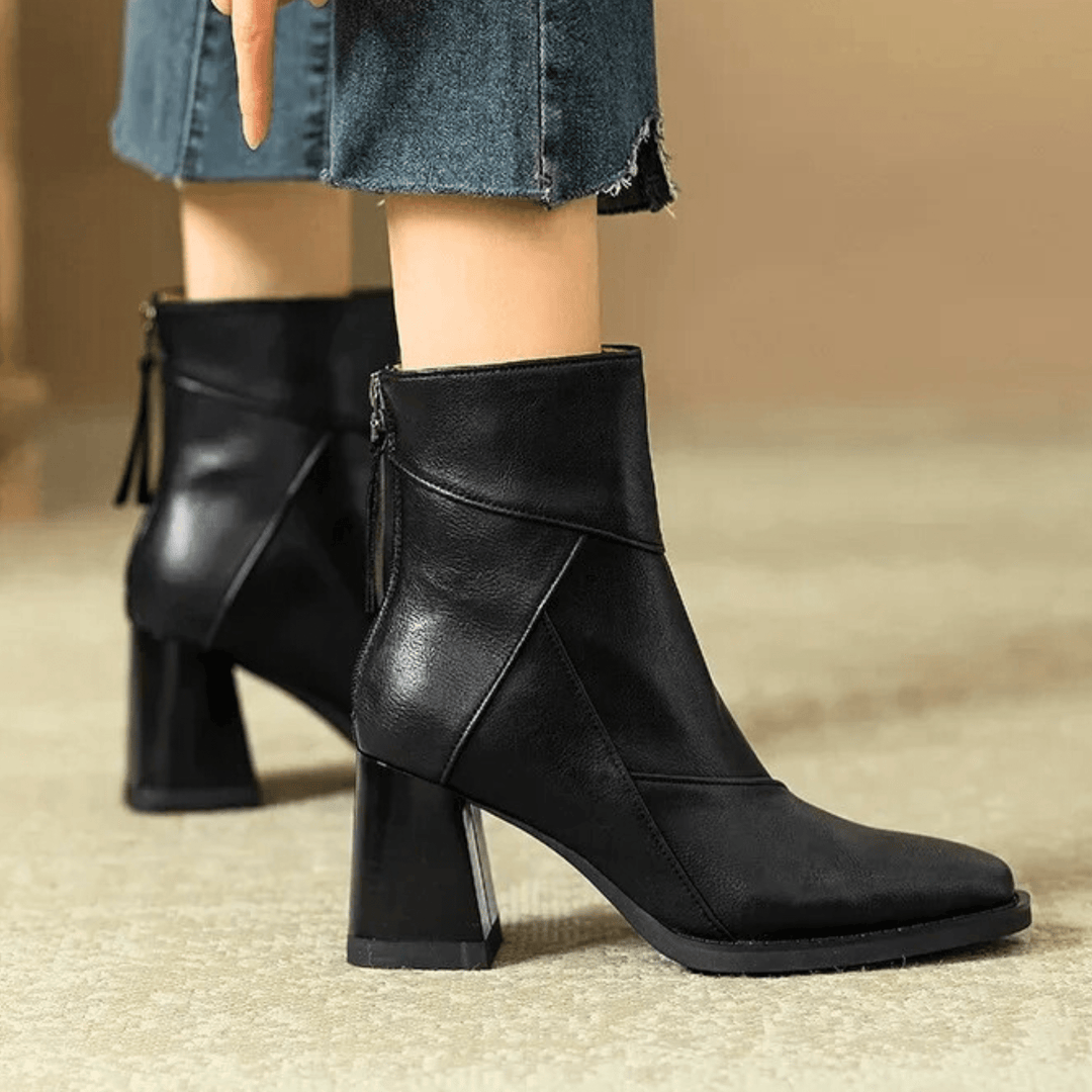 Damen Stiefeletten mit Absatz und diagonalen Nähten