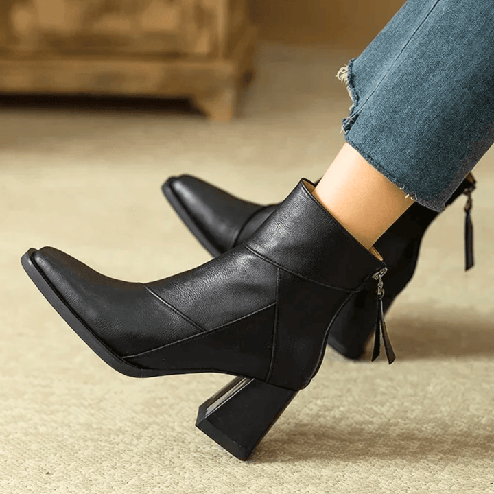 Damen Stiefeletten mit Absatz und diagonalen Nähten