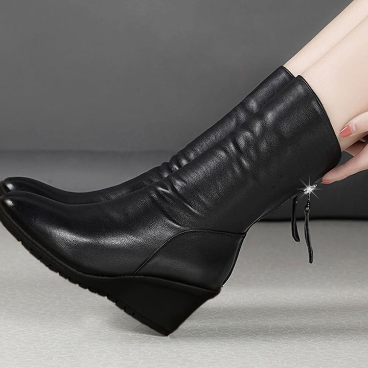 Damen Stiefeletten mit Keilabsatz und gerafftem Schaft