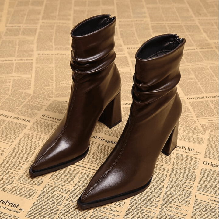 Damen Stiefeletten mit spitzer Form und Blockabsatz