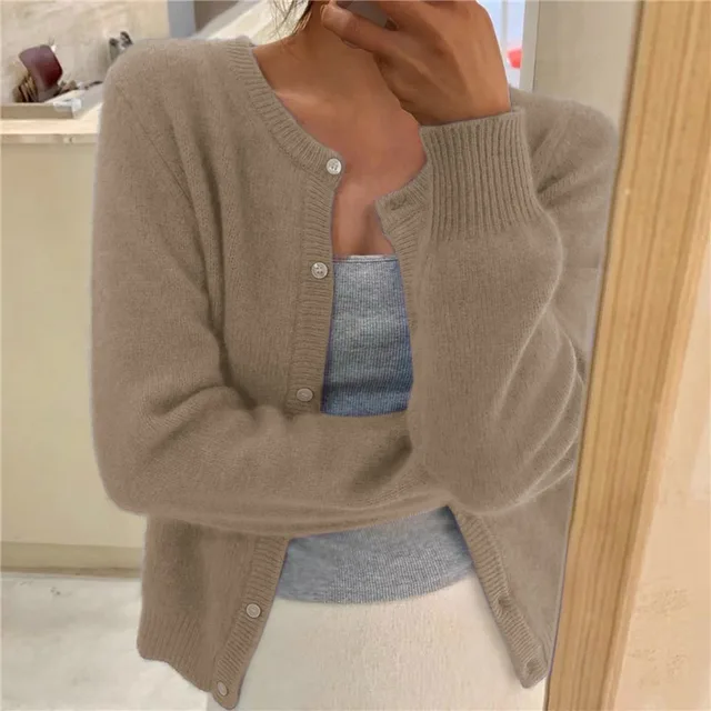 Damen Strickjacke mit Rundhals und Knopfleiste