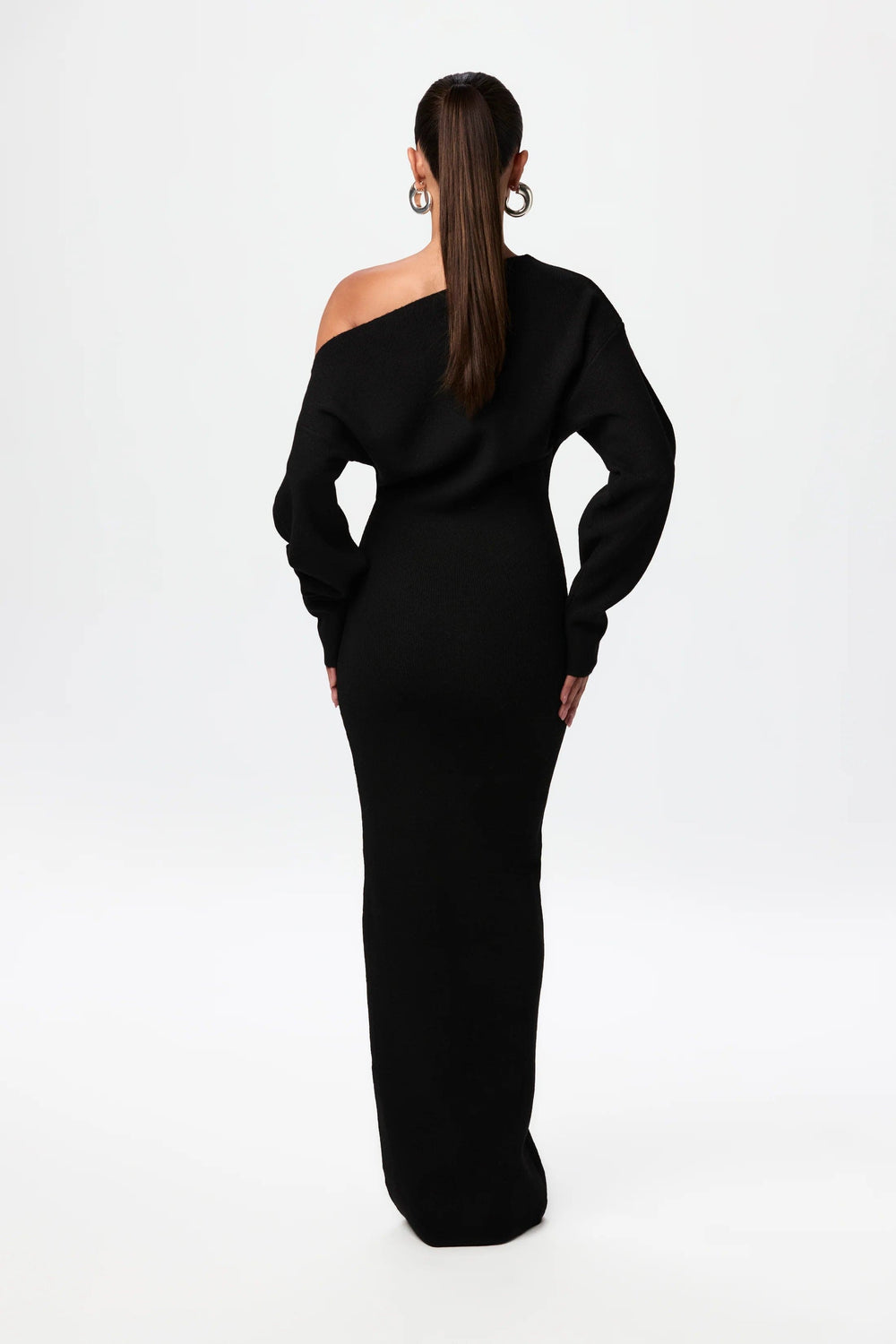 Damen Strickkleid mit asymmetrischem Ausschnitt