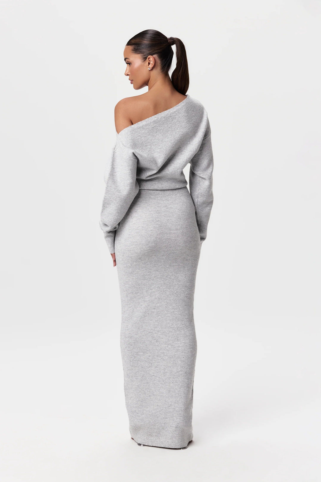 Damen Strickkleid mit asymmetrischem Ausschnitt
