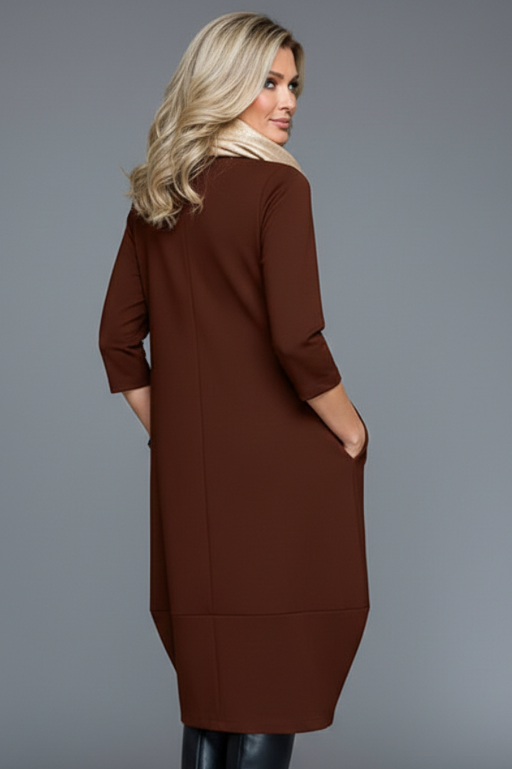 Damen Strickkleid mit Taschen und Ballonsaum
