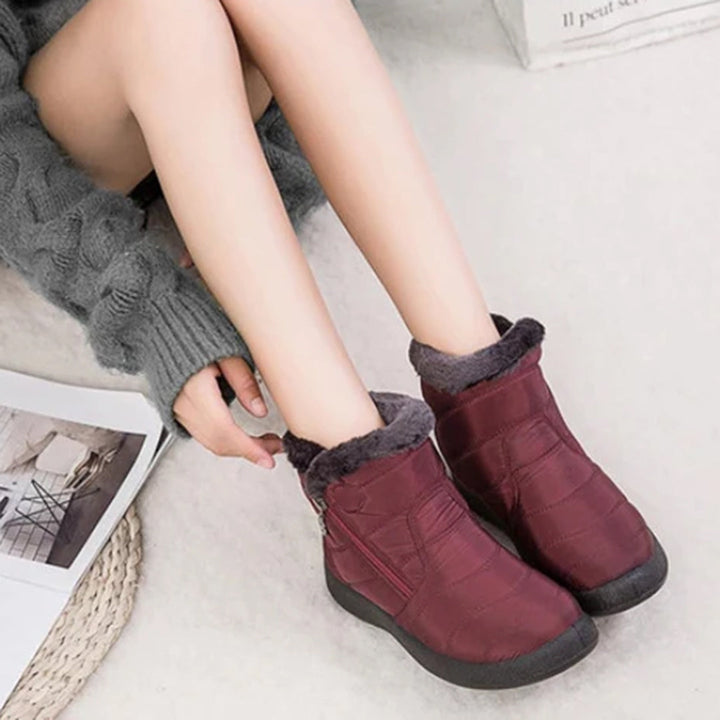 Damen Winterstiefel mit Steppnähten und weichem Kragen