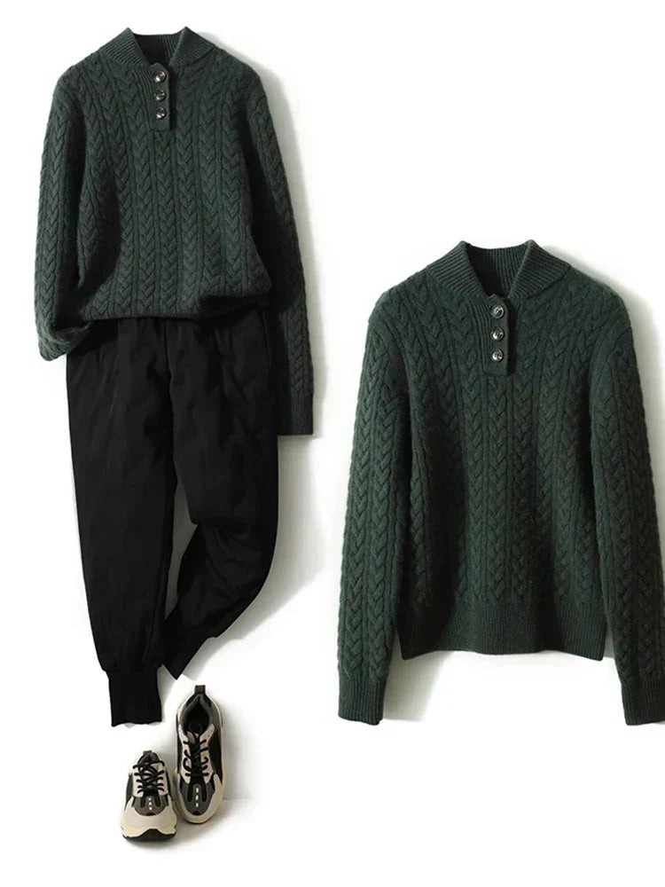 Damen Zopfstrickpullover mit Knopfleiste am Stehkragen