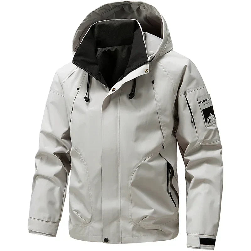 Herren Skijacke mit Kapuze und mehreren Taschen