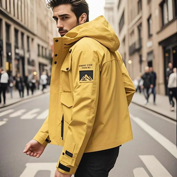 Herren Skijacke mit Kapuze und mehreren Taschen