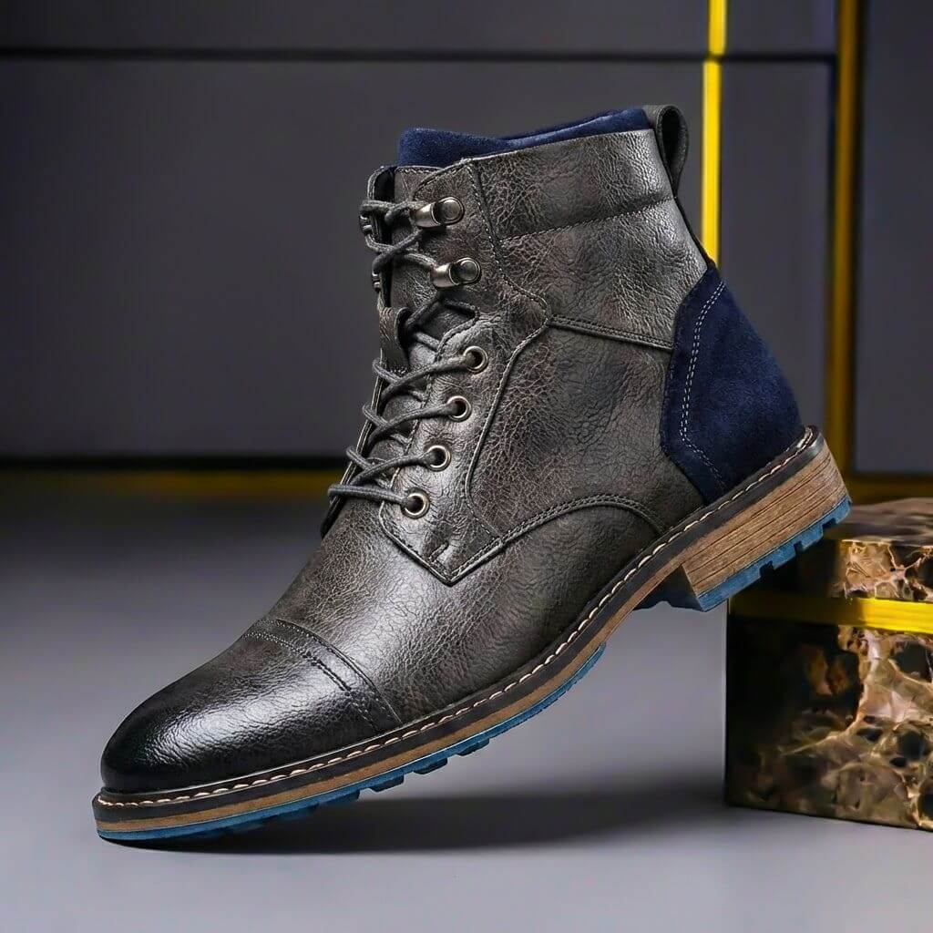 Herren Stiefel mit Schnürung und Kontrastsohle