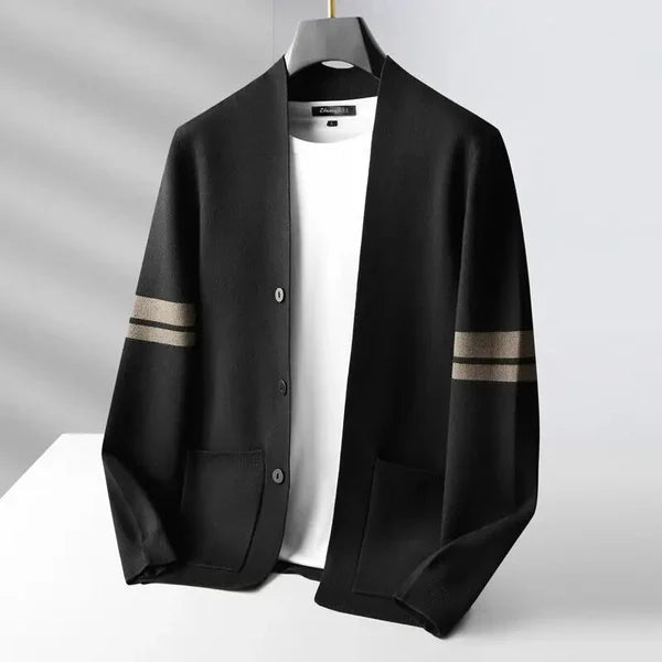 Herren Strickjacke mit Ärmelstreifen und Taschen