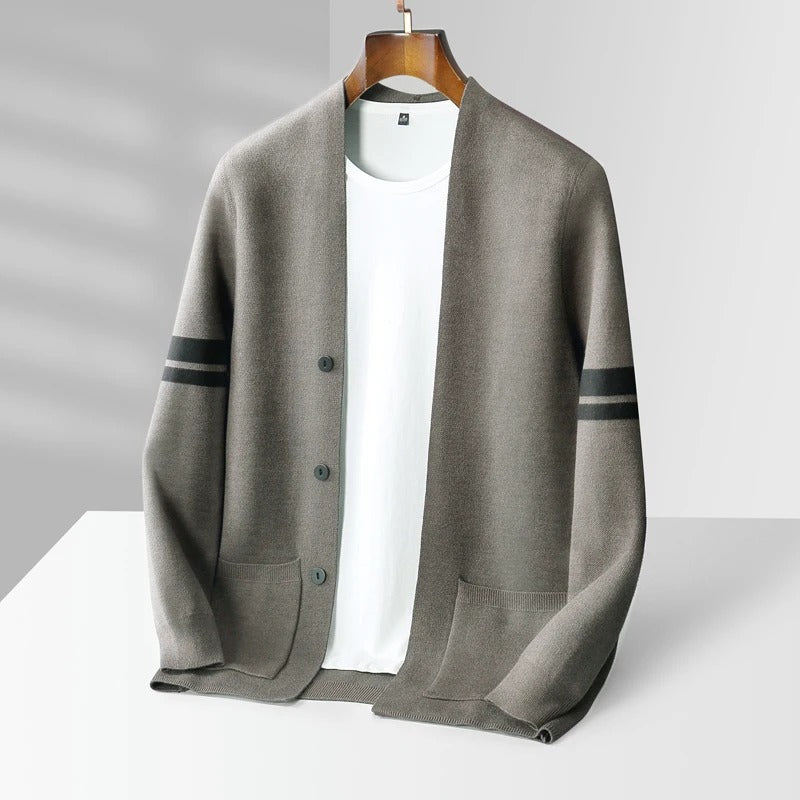 Herren Strickjacke mit Ärmelstreifen und Taschen