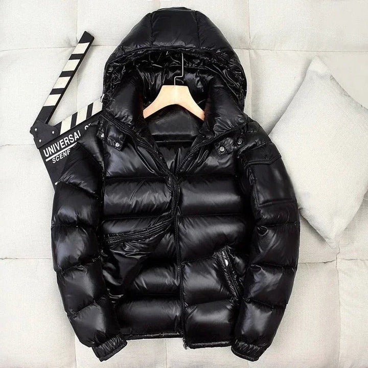 Herren Winterjacke mit Kapuze und glänzender Optik - Rot